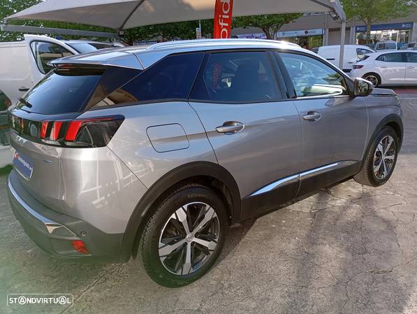 Peugeot 3008 1.2 PureTech Allure - 4