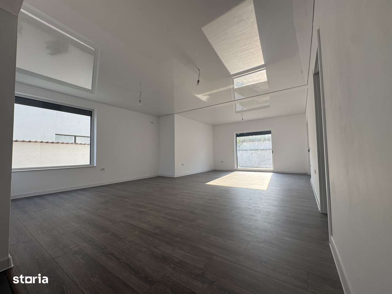 Casa Vila Mogosoaia P+1+M| 6 camere |Super zona | Persoană fizică-10