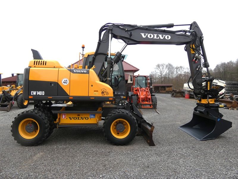 Volvo Ew140d rototilt ze szczypcami / sprowadzona / 2014