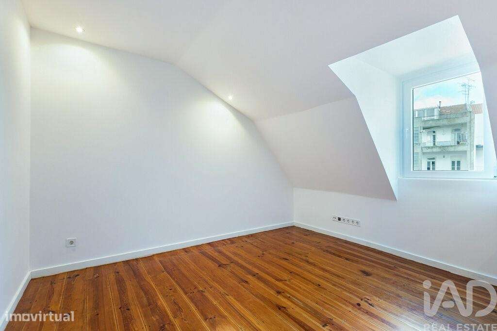 Apartamento T2 em Santo António - Grande imagem: 5/26