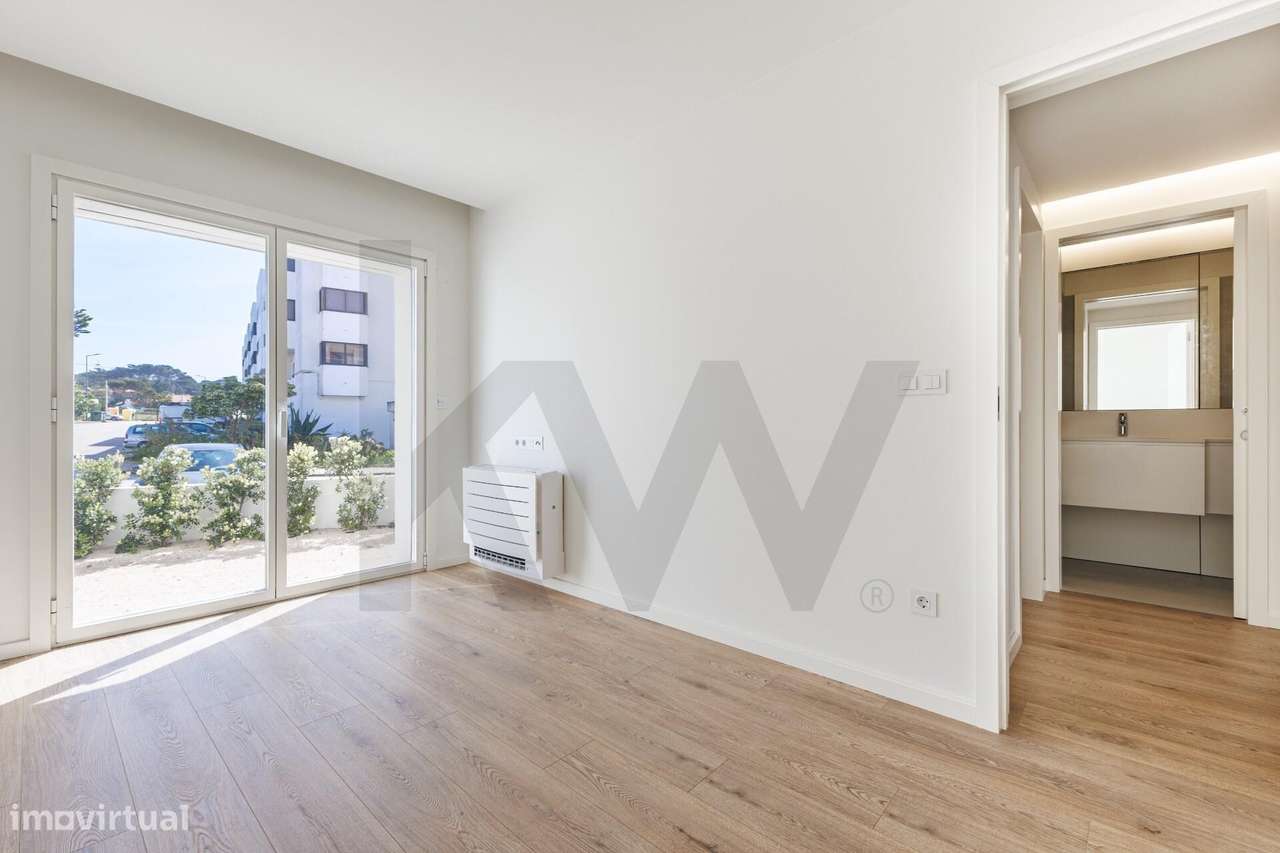 Entre serra e mar | Duplex T4 com terraços | Praia das Maçãs-23