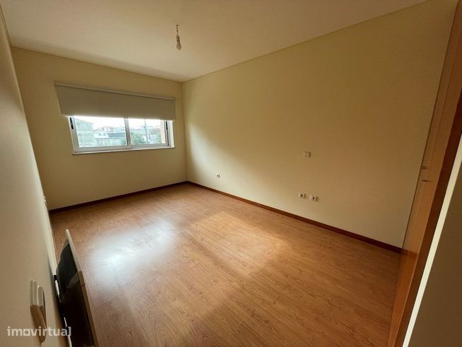 Apartamento T3 com garagem dupla – São Bernardo-13
