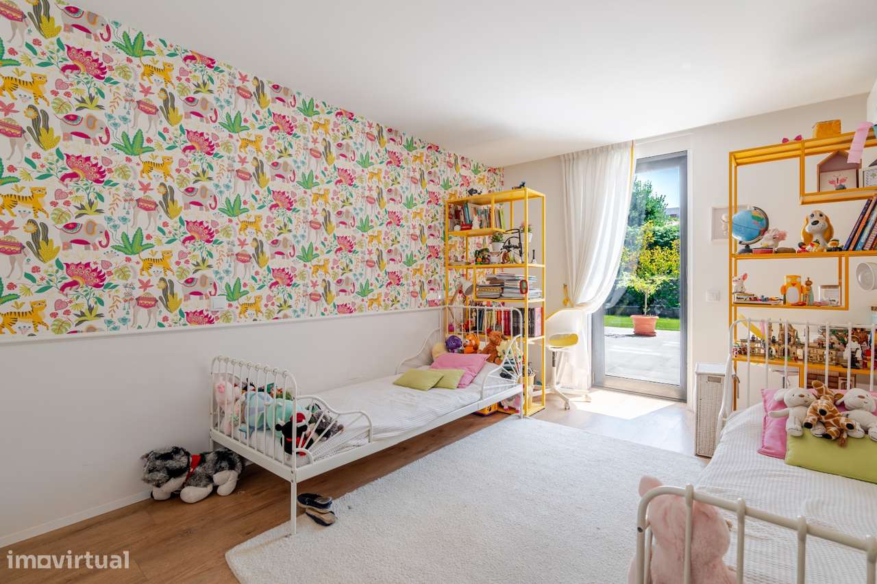 Apartamento T3 com terraço, Porto-9