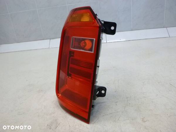 VW CADDY LIFT 2K1 LAMPA TYŁ TYLNA LEWA - 9