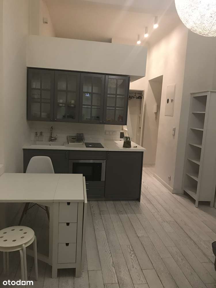 Kawalerka z antresolą przy Hali Koszyki-4