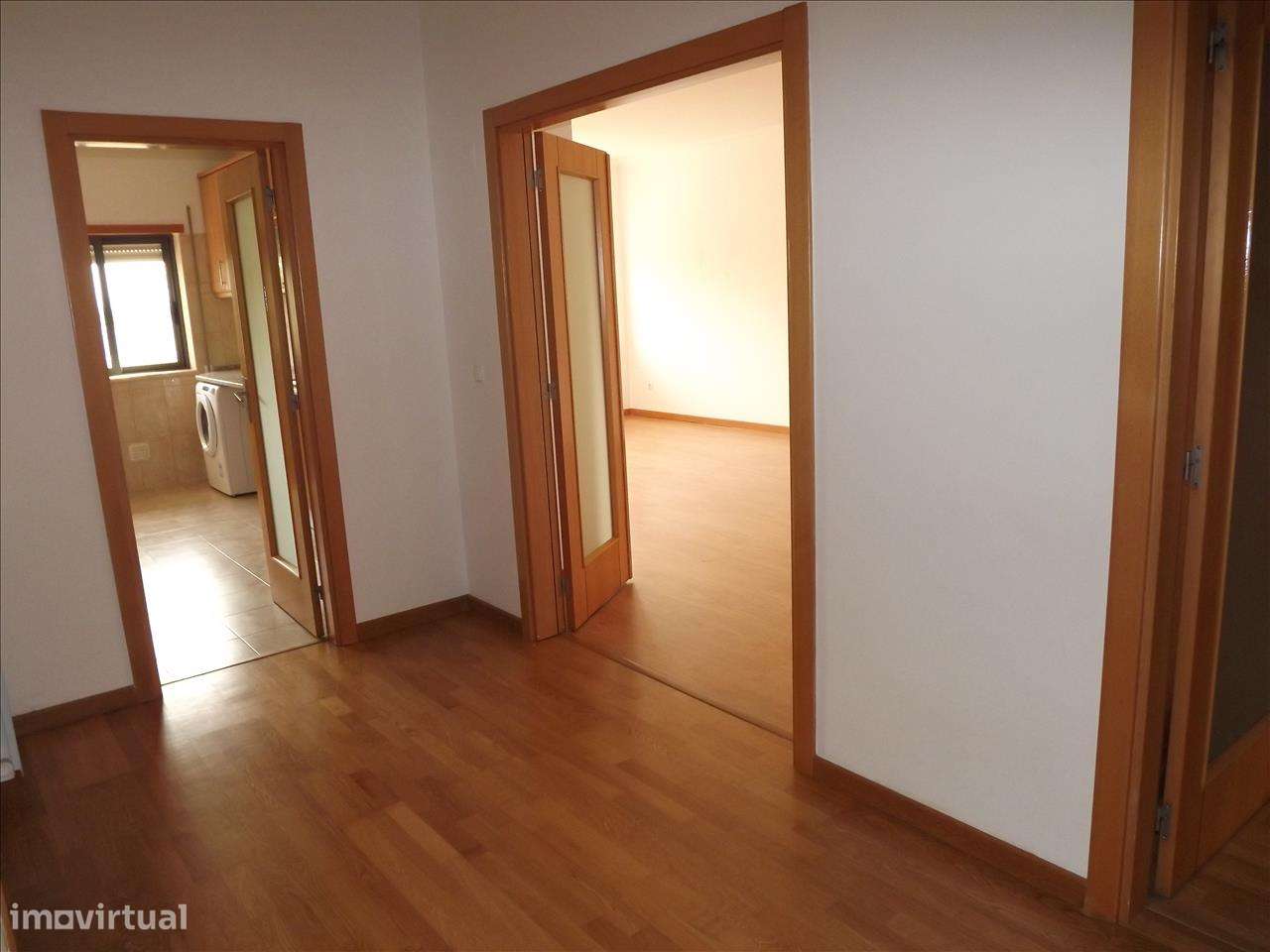 Apartamento T2 com Estacionamento e arrecadação - Montijo - Grande imagem: 5/21