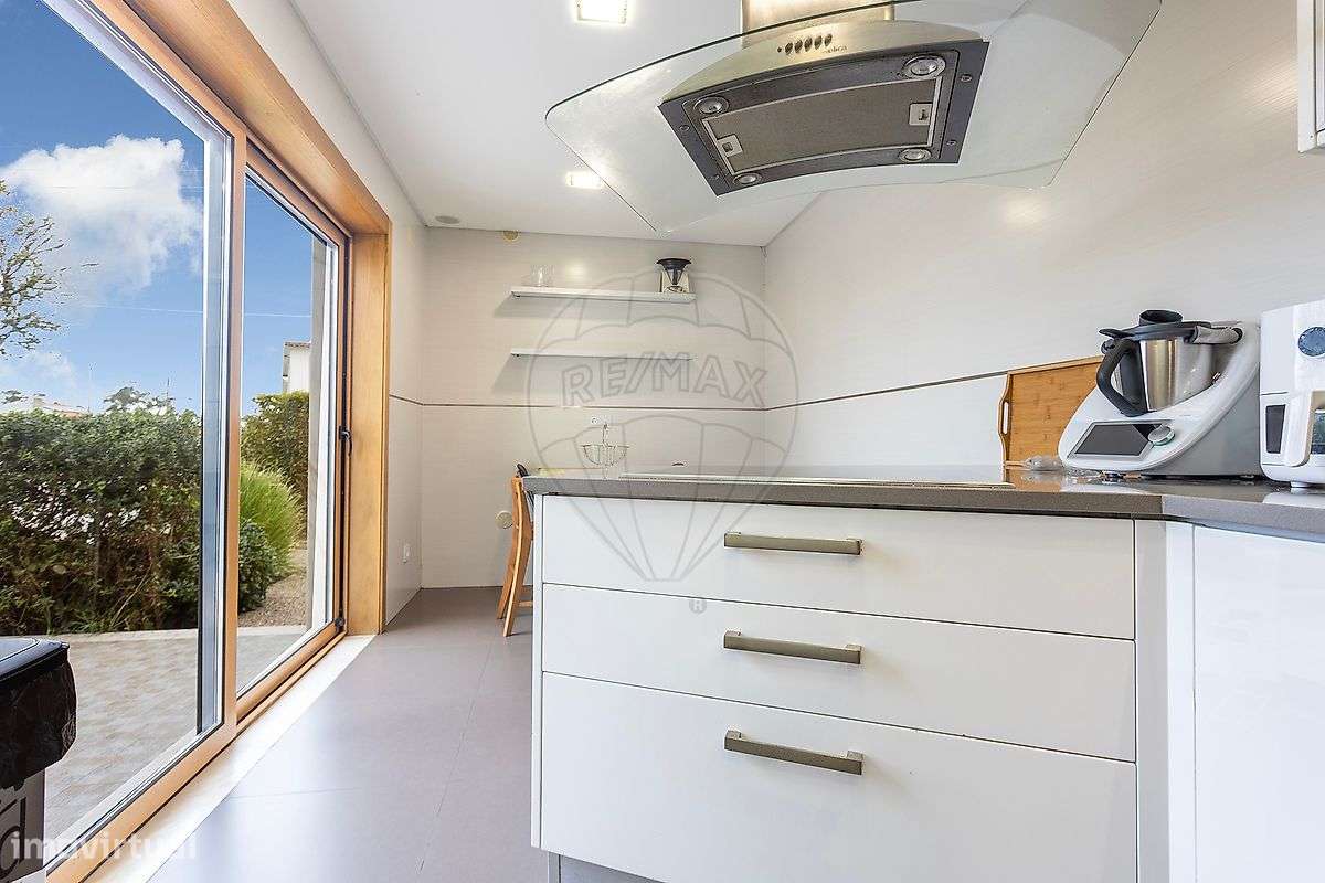 Moradia T4 para venda-15