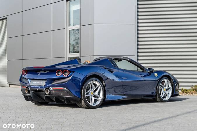 Ferrari F8 Spider 458 - 3