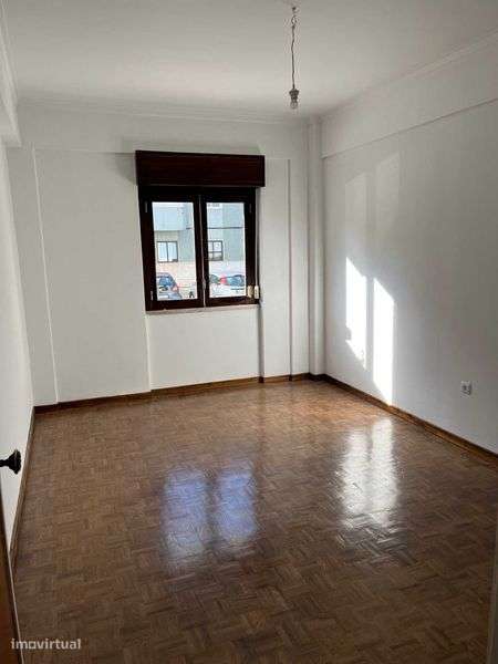 Vende-se T1 Grande (60m²) em Olival Basto  – Oportunidade Única! - Grande imagem: 4/10