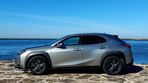 Lexus UX 250h Premium - 2