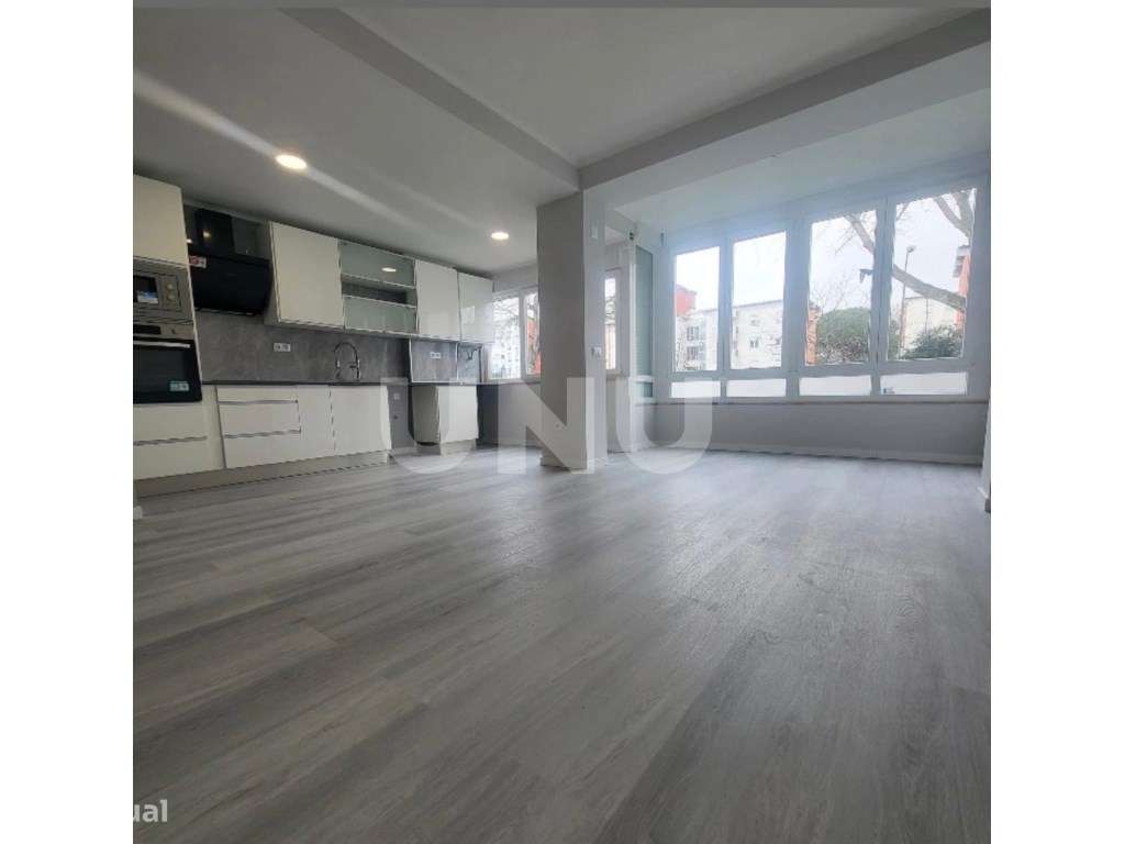 Apartamento T2 remodelado Oeiras-0