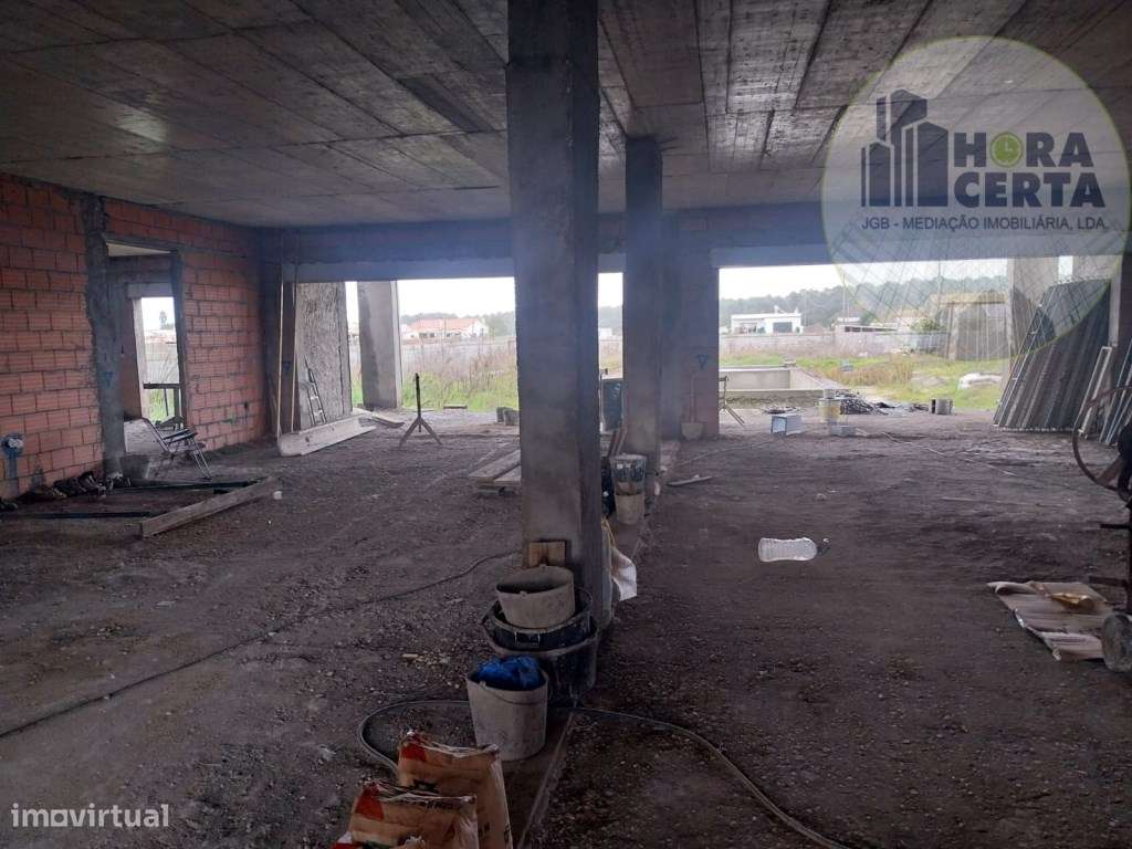 Moradia V6 em Foros de Salvaterra!-21
