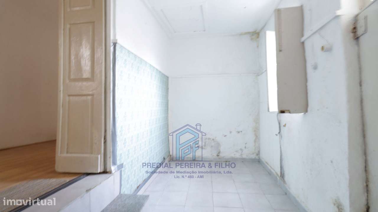 Moradia Térrea para restaurar - Rio Tinto / Areosa-14