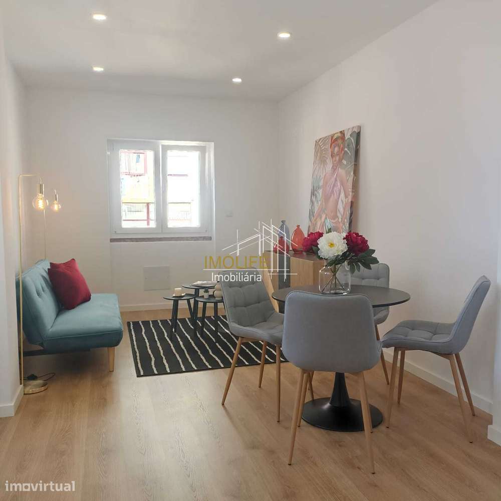 Apartamento T3 totalmente remodelado em Benfica-21