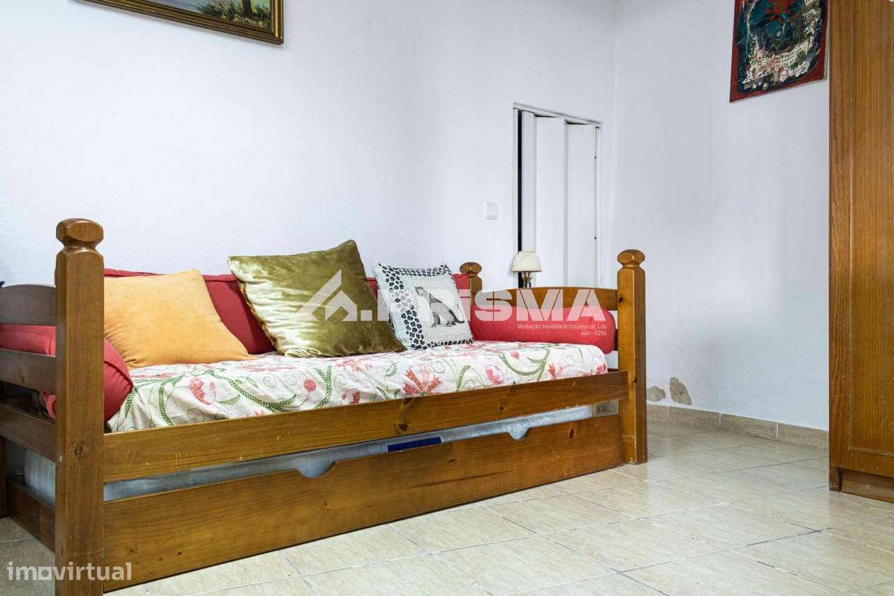 Moradia em banda para venda em Alcains-26