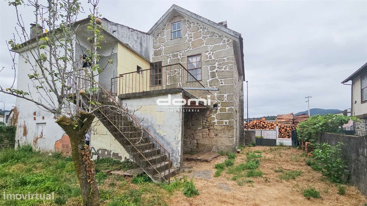 Moradia em Pedra com 3 Pisos para Recuperar – São Pedro do Sul - Grande imagem: 4/18