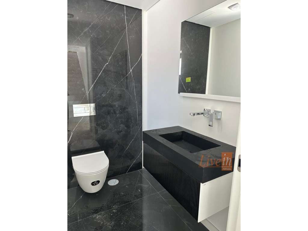 Moradia T3 de Luxo com Vista de Mar em Ribamar-9