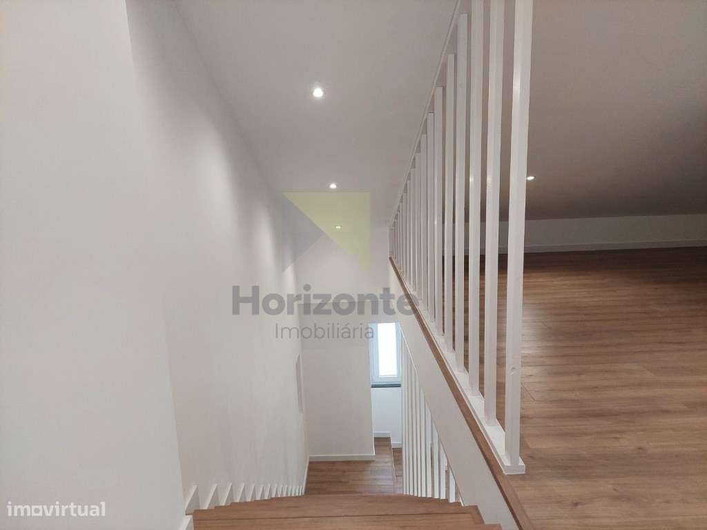 T4 Duplex Totalmente Recuperado no Centro Histórico de Portalegre-31