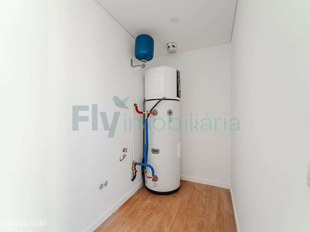 Apartamento T3 com Excelentes Áreas em Zona Central de Lousada-13