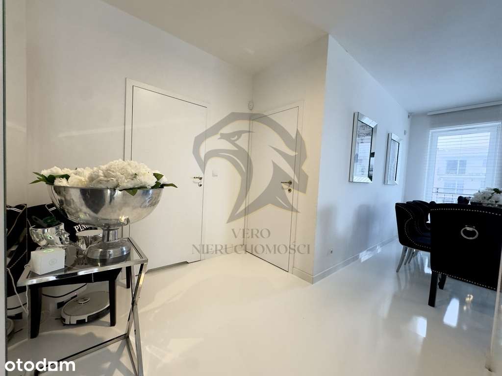 UNIKATOWY  APARTAMENT W STYLU GLAMOUR-12