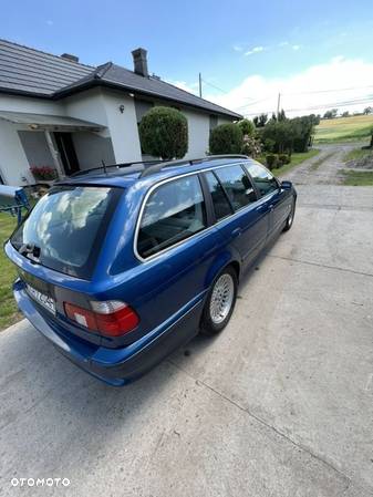 BMW Seria 5 525d - 6