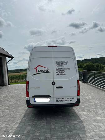 Mercedes-Benz Sprinter - 5