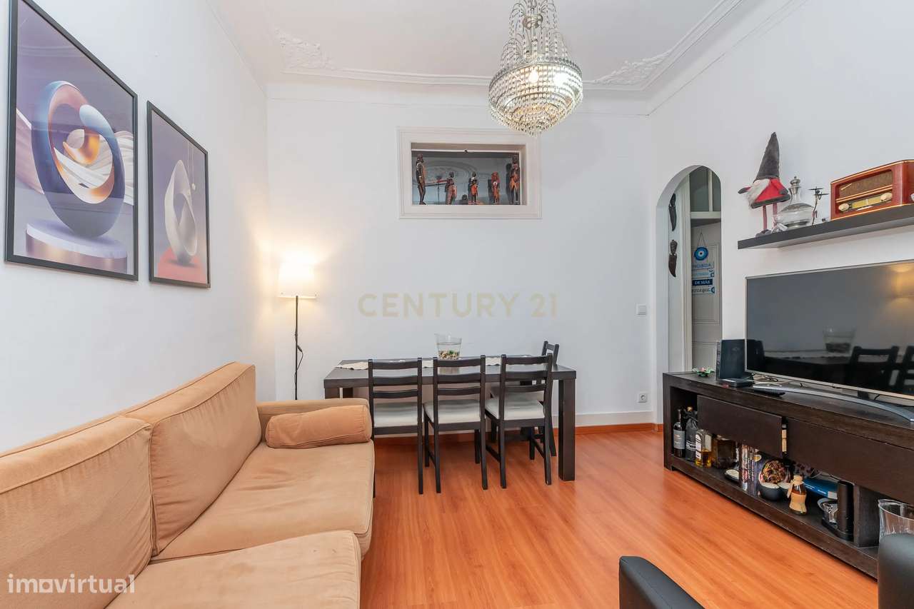 **Apartamento T5 com Potencial Único na Graça** - Grande imagem: 5/25