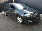 Para Peças Opel Astra J Sports Tourer (P10) - 2