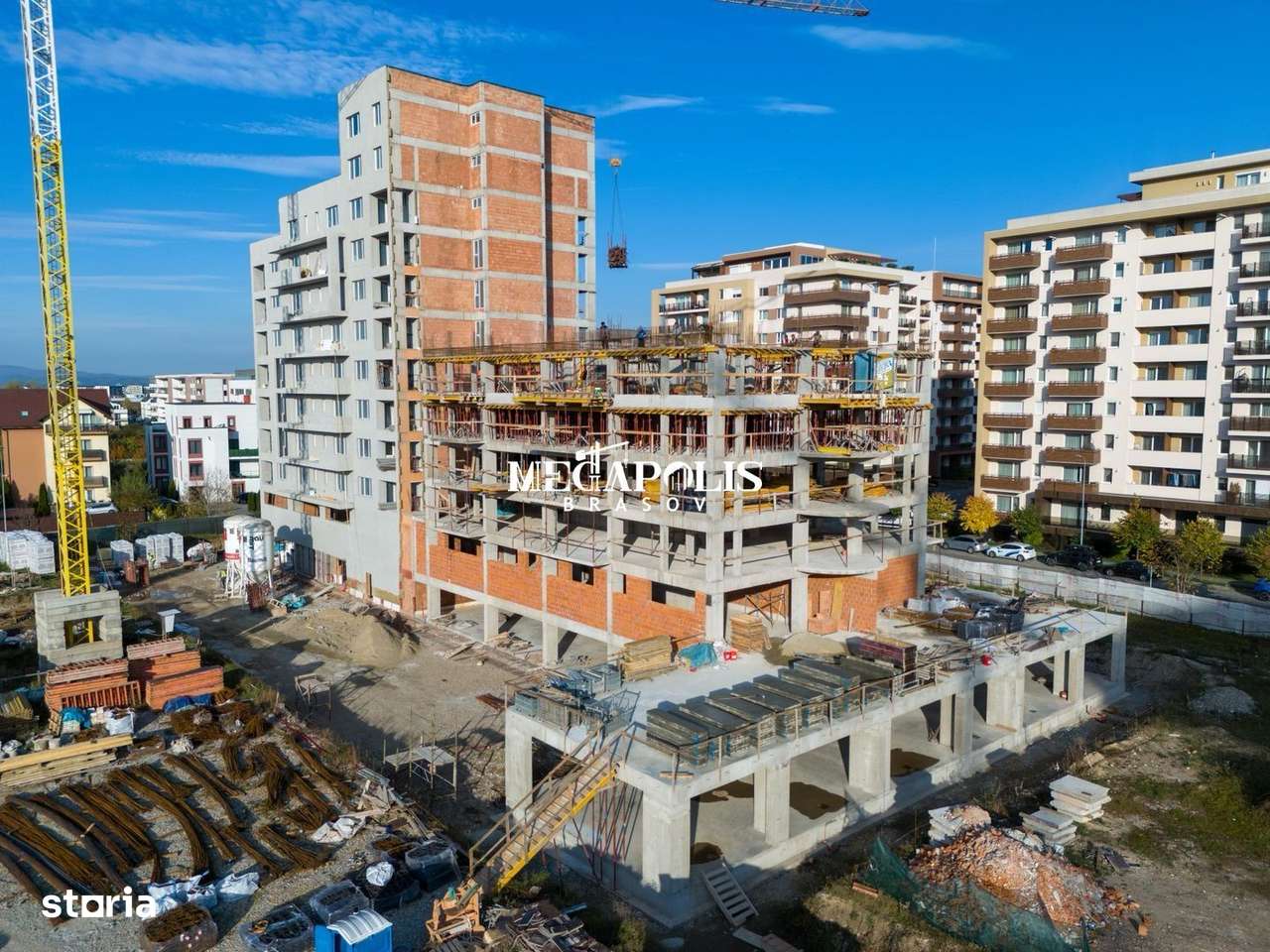 Apartament 3 camere | Coresi | Platǎ Tranşe | Credit - Imagine principală: 5/20