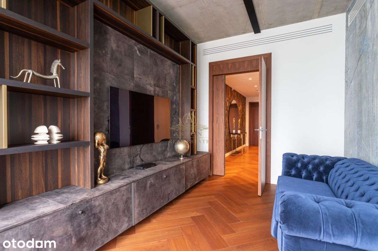 Złota 44 High-Floor Corner Apartment, Panoramic Sk-17