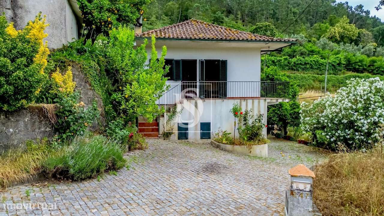 Moradia T3 em Vila Chã do Marão-7