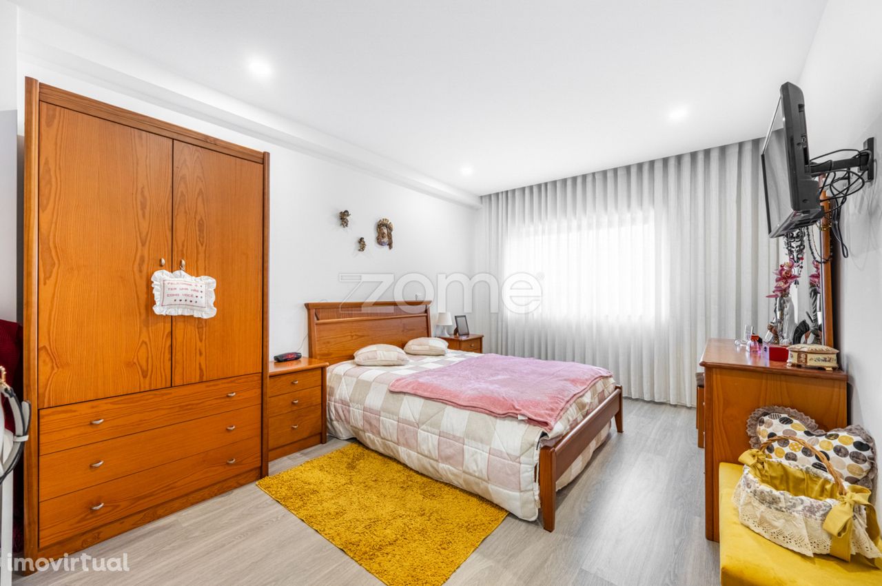 Apartamento T3 Totalmente Remodelado com Elevador em Braga