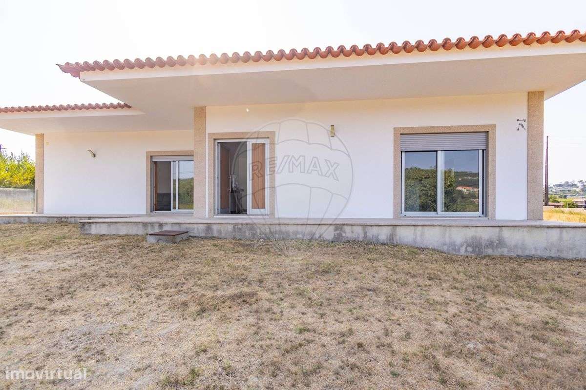 Moradia T3 para venda - Grande imagem: 2/44