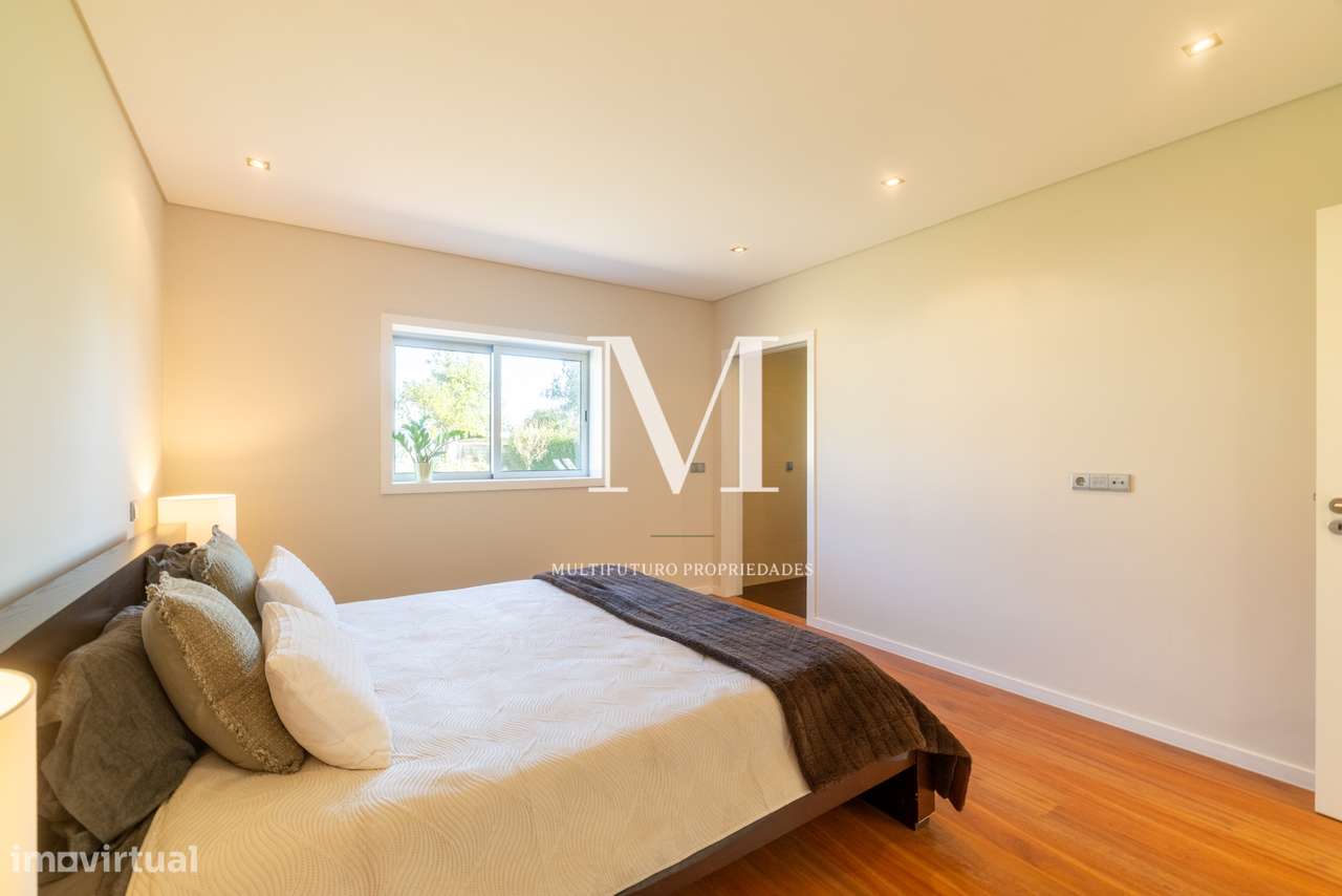 Famalicão | Propriedade T3+1 Térrea | 1.500 m² | Piscina | Jardim | LU-41