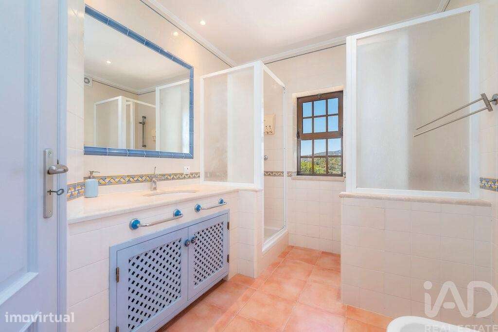 Casa / Villa T4 em Santa Bárbara de Nexe de 484,00 m2-16