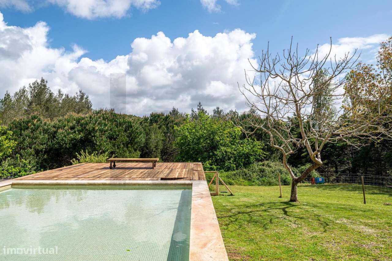 Fantástica Moradia localizada na tranquila zona da Várzea de Sintra.-42