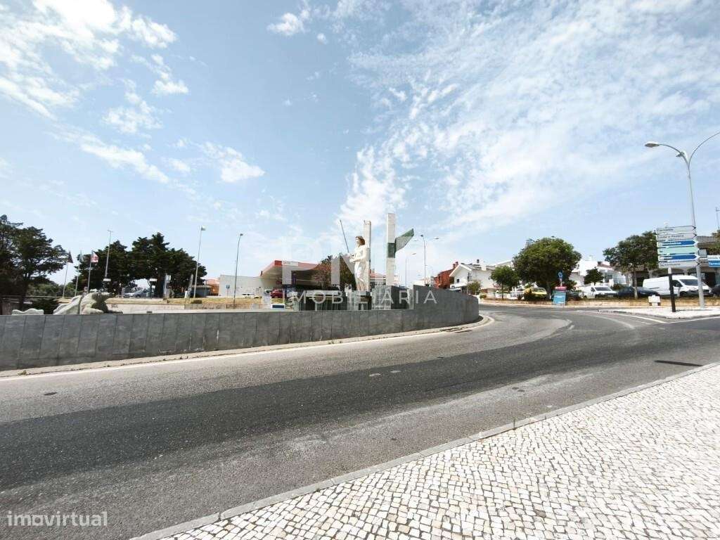 Trespasse de Estabelecimento Comercial em Queijas-17