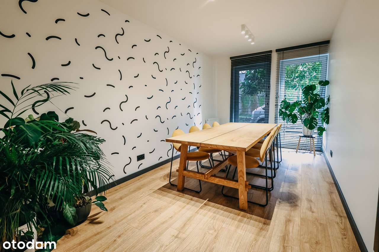 Lokal z miejscem postojowym, wykończony, Centrum-2