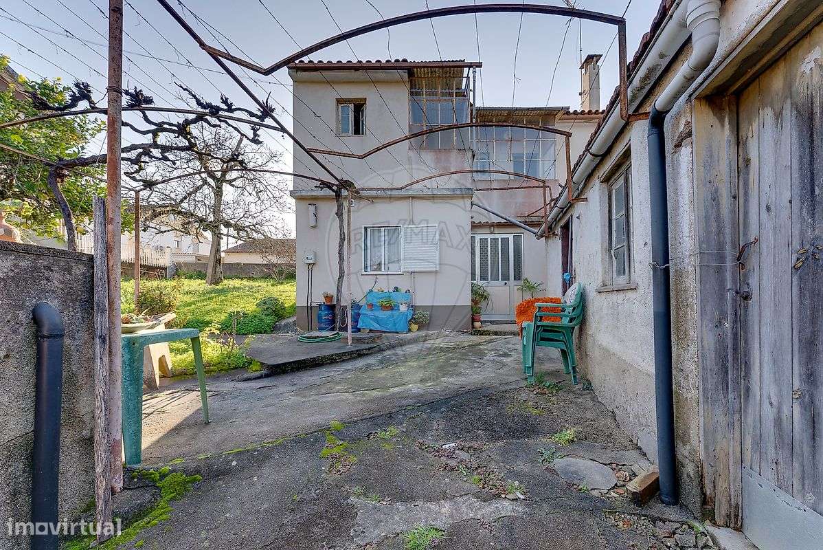 Moradia T6 | 2 Andares com Utilização Independente | Lote 1048m2-30