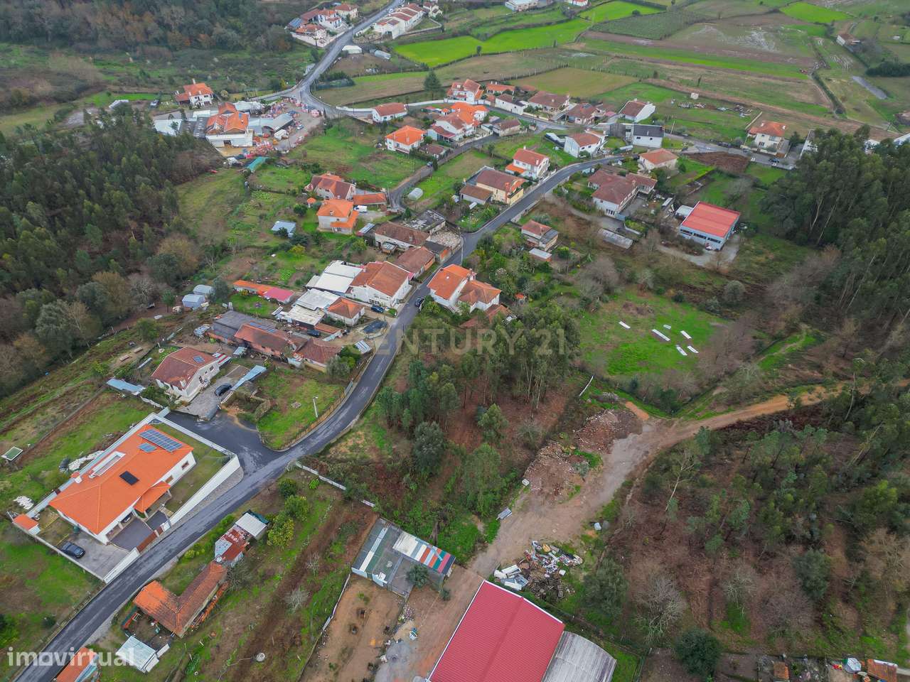 Terreno com 1.400m2 em Oliveira - Barcelos - Grande imagem: 2/11