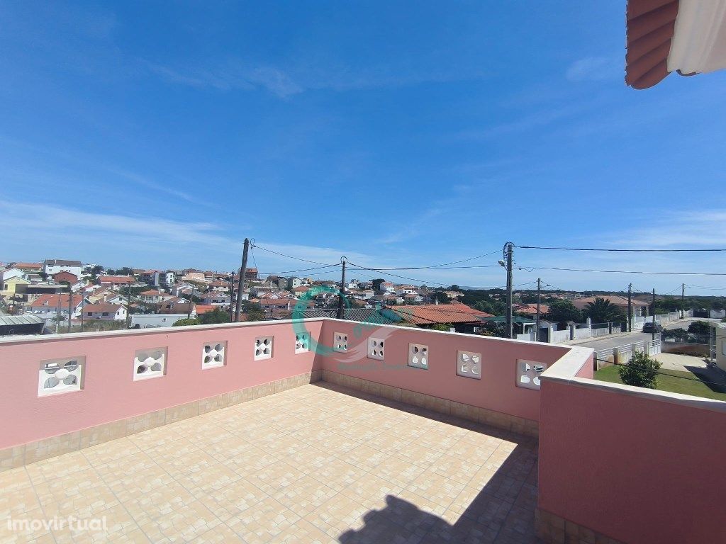 Moradia isolada T3+1,com Terraço na C...