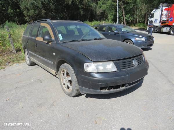 VW Passat B5 1.9 TDI de 2000 - Peças Usadas (8454) - 1