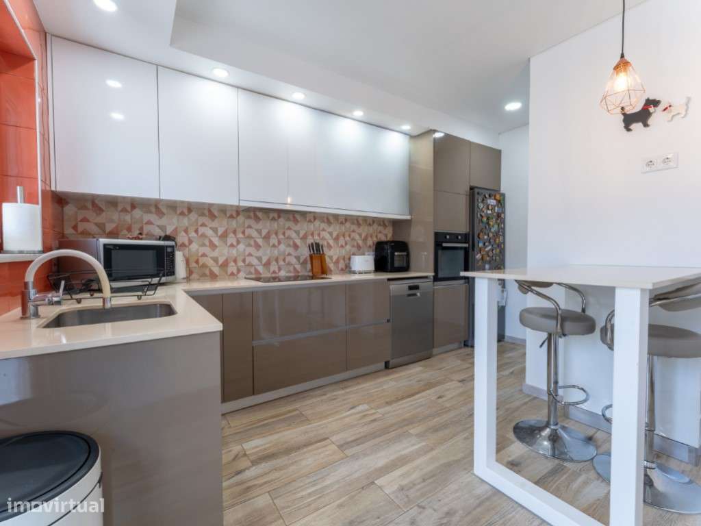 Moradia T3 com Terraço e Churrasqueira no Nadadouro - Grande imagem: 5/31