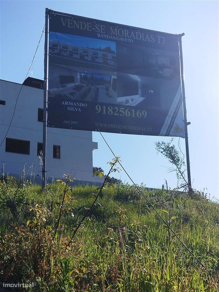 Gaveto em fase avançada de construção-45