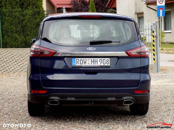 Ford S-Max - 14