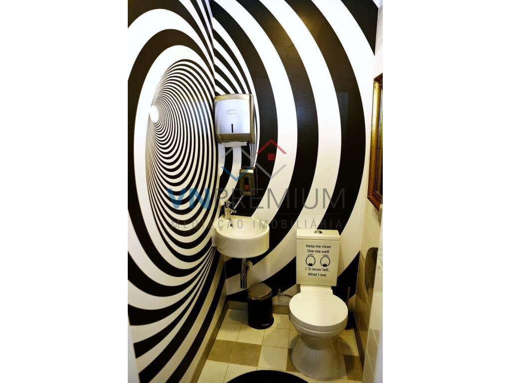 Charmoso Hostel a venda em Lisboa junto ao terminal dos Barcos de C...-17