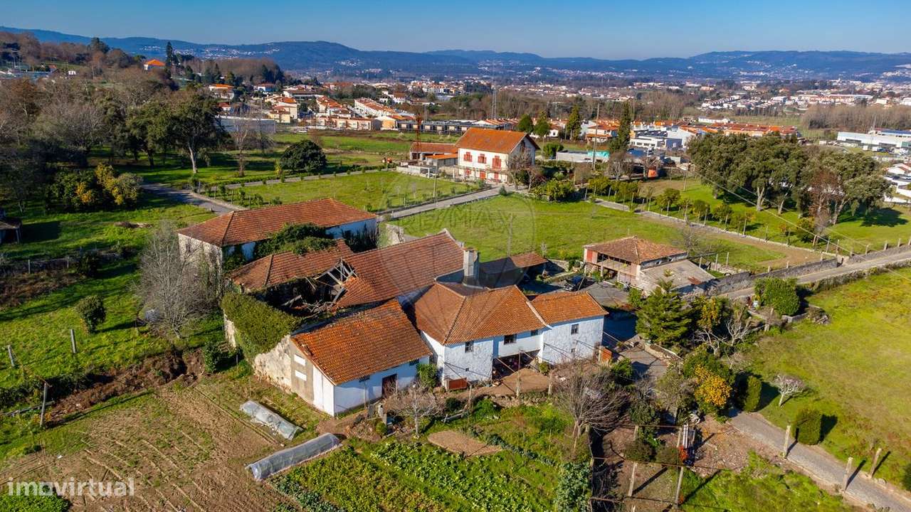 Moradia T6 para venda - Grande imagem: 2/46