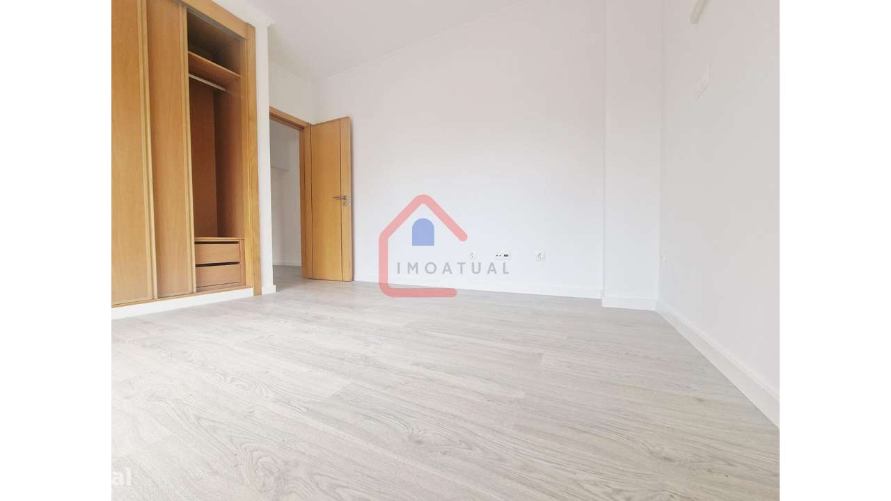 Moradia Isolada em Almada-22