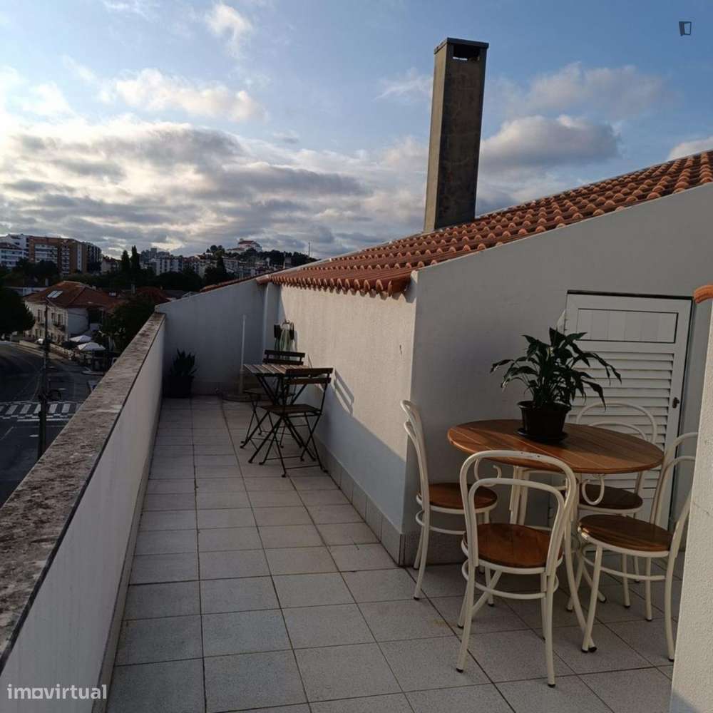 Quarto - localizado em Leiria - Grande imagem: 5/7