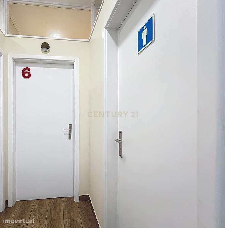 Oportunidade Única: Venda de Clínica em Pleno Funcionamento na Lagoa –-21